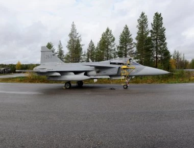Βίντεο: Δείτε πόσο εύκολα το Gripen προσγειώνεται και απογειώνεται από ένα απλό δρόμο